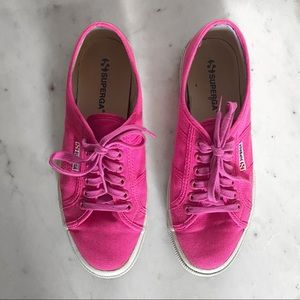 Hot Pink Supergas Women’s Size 9